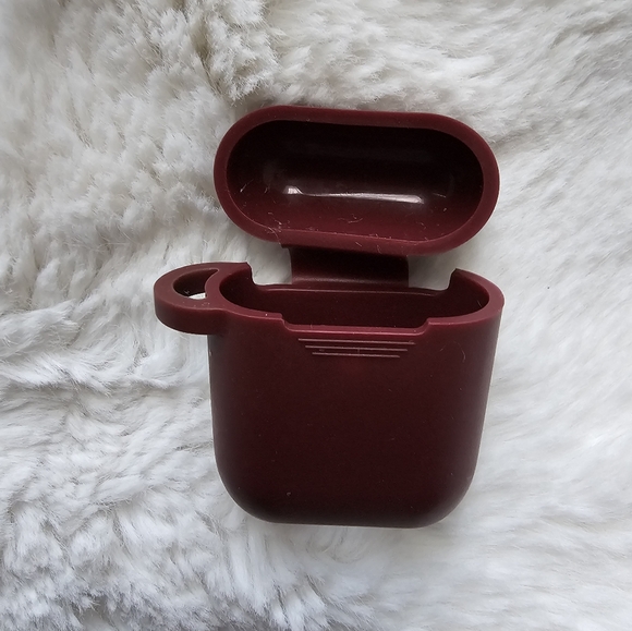 Airspo Apple Airpods Gen 1/2 Silicone Case. Burgundy/Red Color - Picture 2 of 4